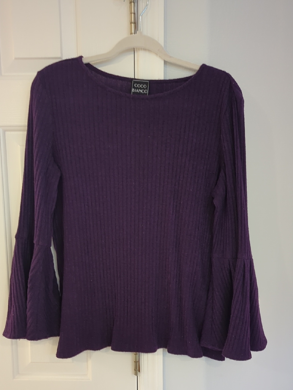 Coco Bianco Deep Purple Ribbed Bell-Sleeve Top